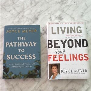 Joyce Meyer Book Pair - 
Living beyond your feelings
The pathway to success